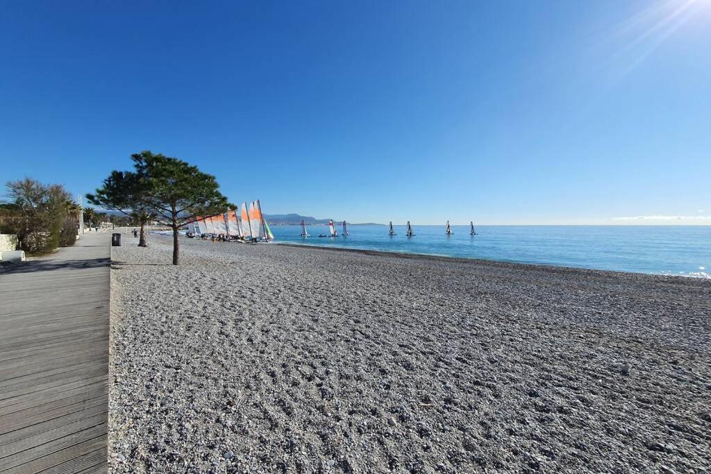 Cosy studio résidence de standing proche plage Villeneuve-Loubet Extérieur photo