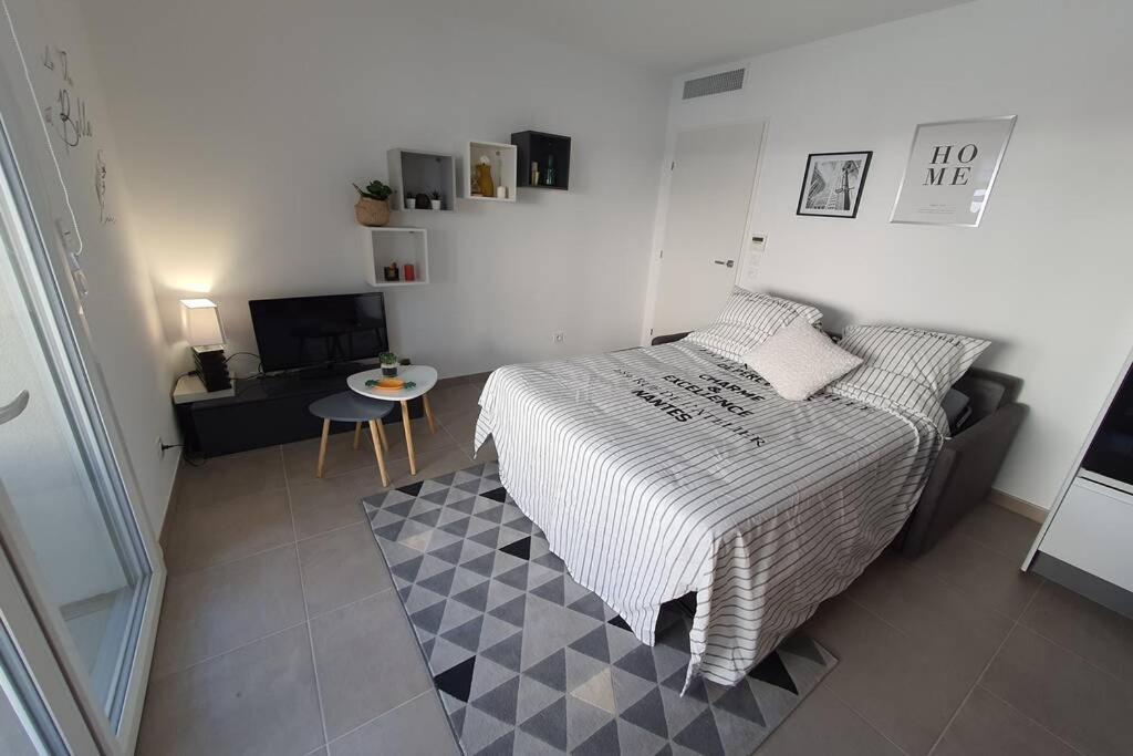 Cosy studio résidence de standing proche plage Villeneuve-Loubet Extérieur photo
