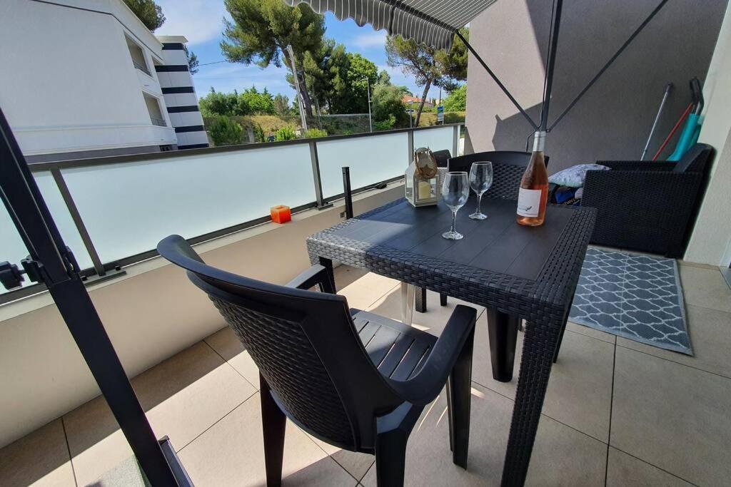 Cosy studio résidence de standing proche plage Villeneuve-Loubet Extérieur photo